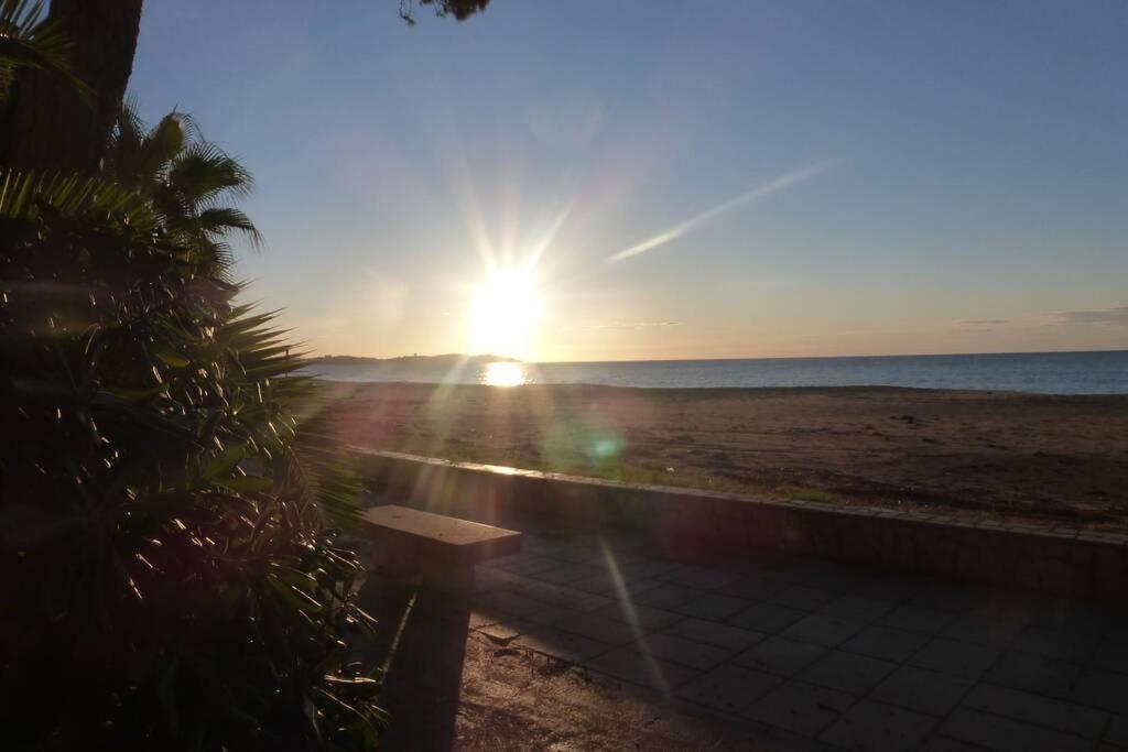 Apartamento A 1ª Linea De Mar, Vilafortuny Cambrils Ngoại thất bức ảnh