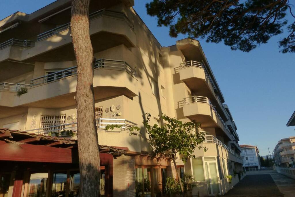 Apartamento A 1ª Linea De Mar, Vilafortuny Cambrils Ngoại thất bức ảnh